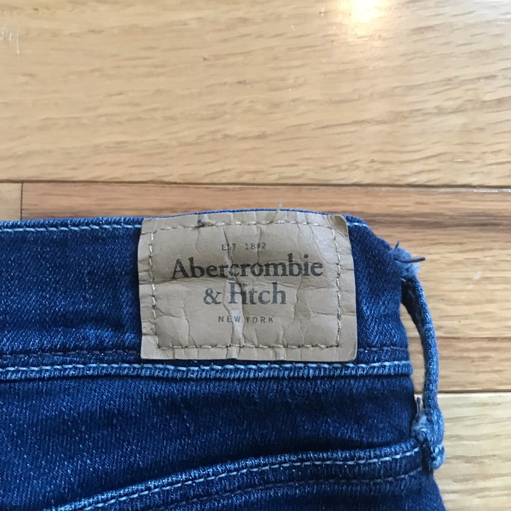 A+F Short - Picture 3 of 3